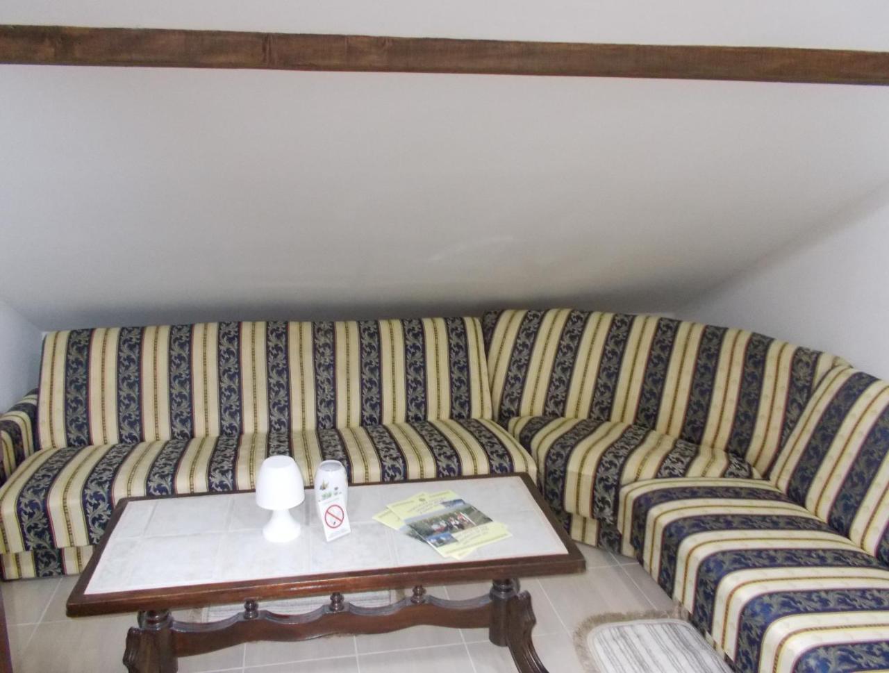 Apartman Vrdnicak Vrdnik Luaran gambar