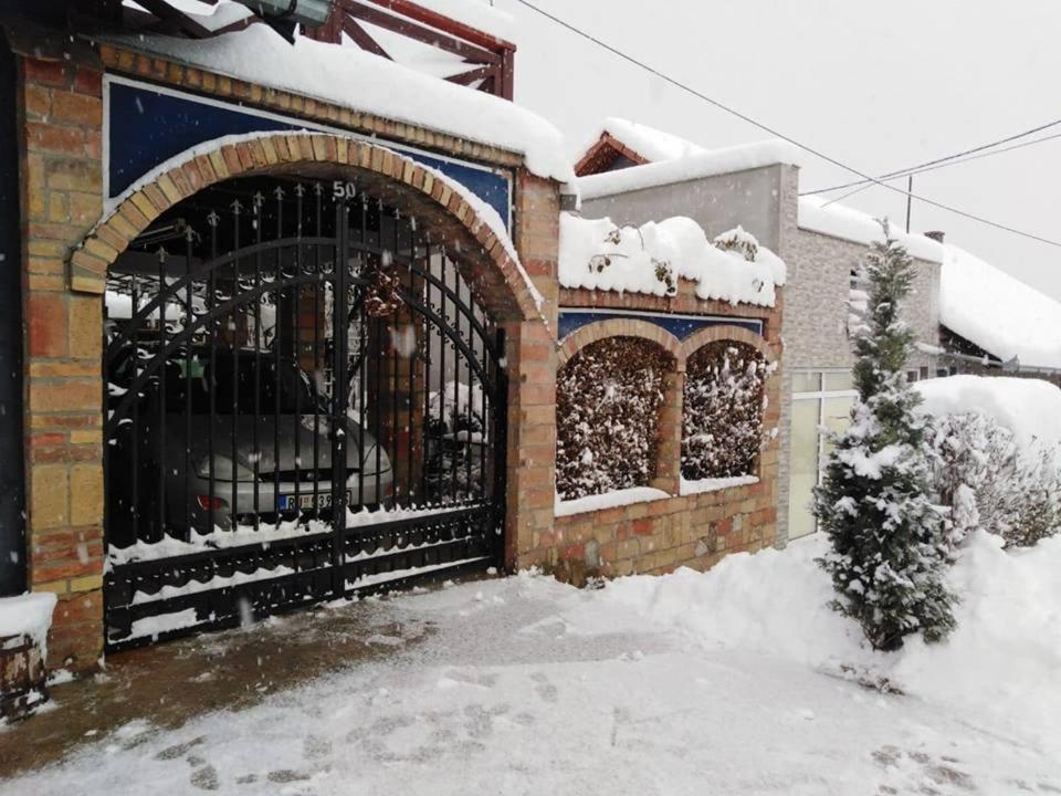 Apartman Vrdnicak Vrdnik Luaran gambar