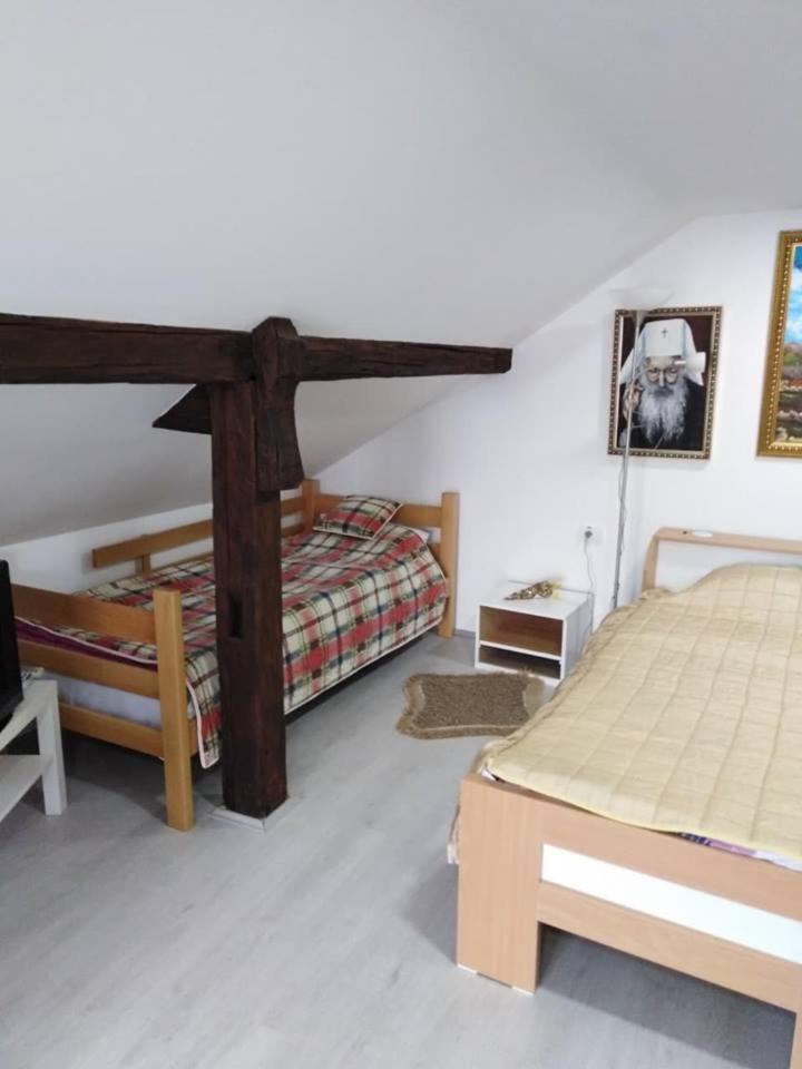 Apartman Vrdnicak Vrdnik Luaran gambar
