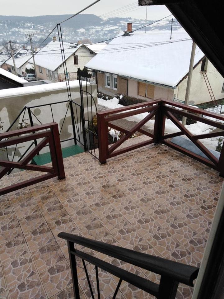 Apartman Vrdnicak Vrdnik Luaran gambar